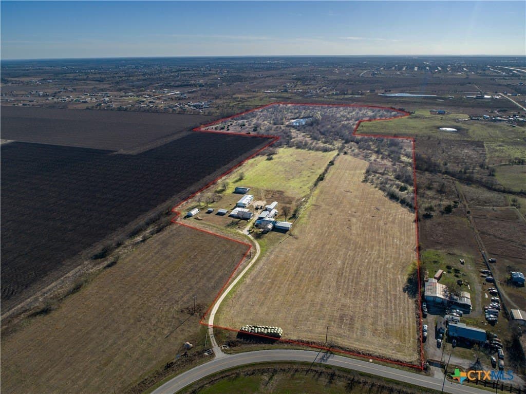 75 acres in Travis County gallery image 3