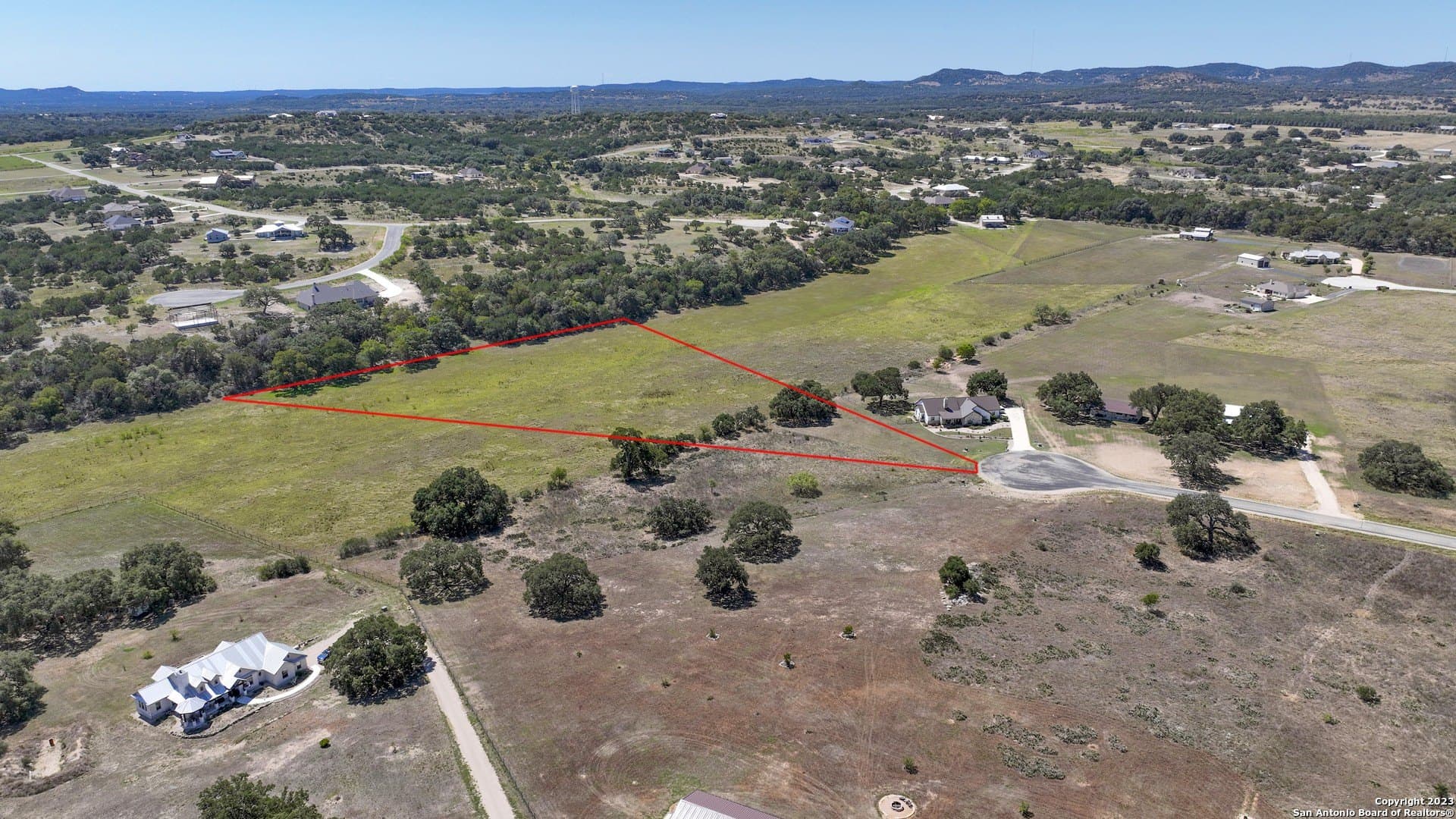 3.37 acres in Bandera County gallery image 4