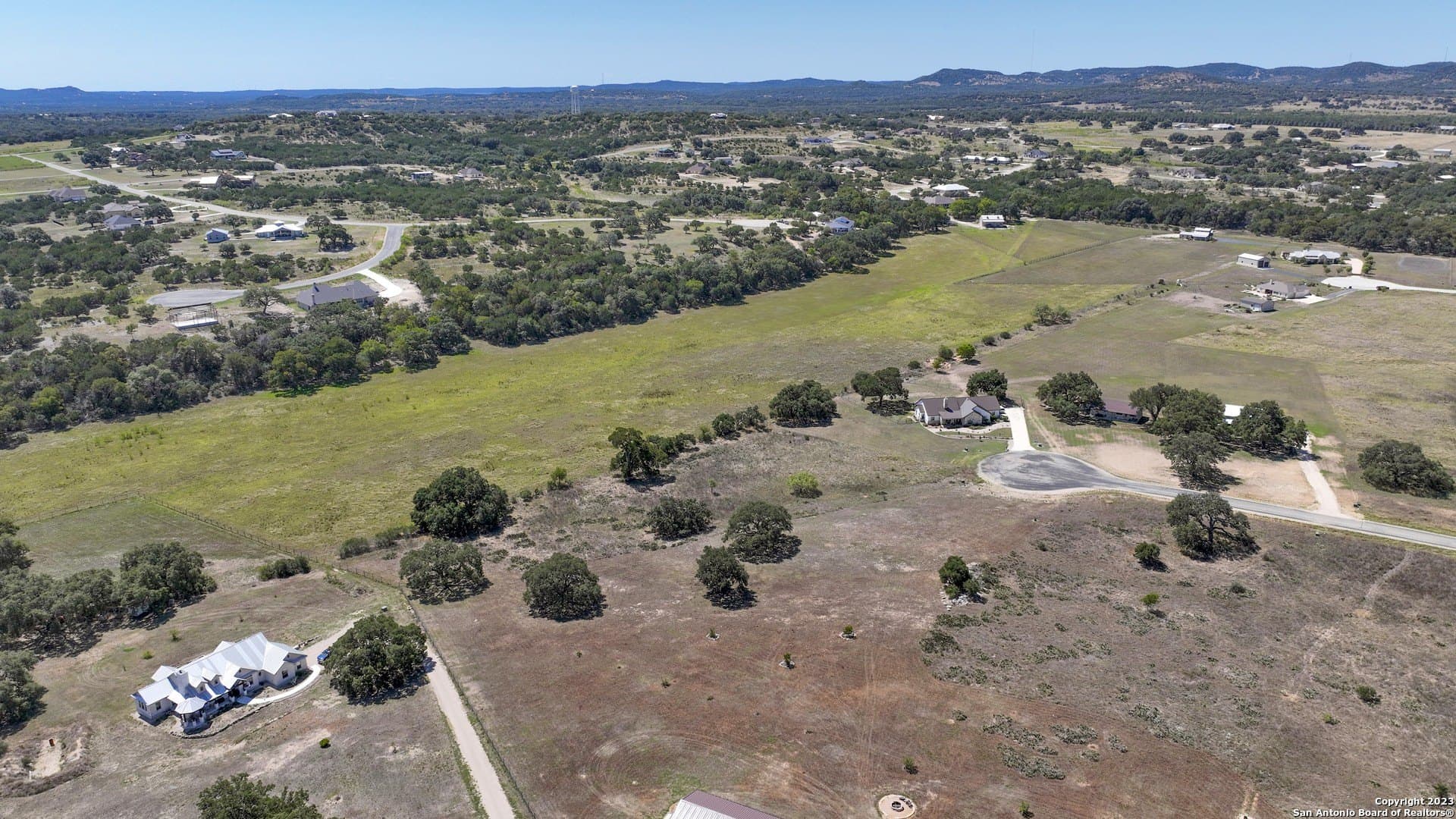 3.37 acres in Bandera County gallery image 3
