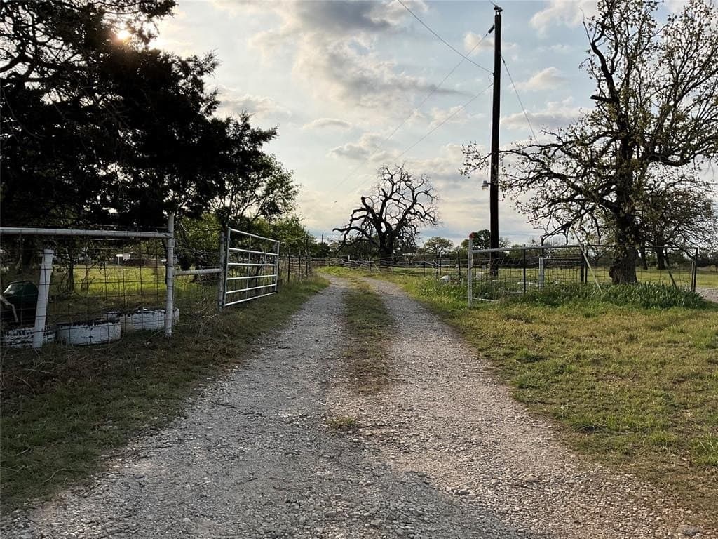 24.13 acres in Palo Pinto County