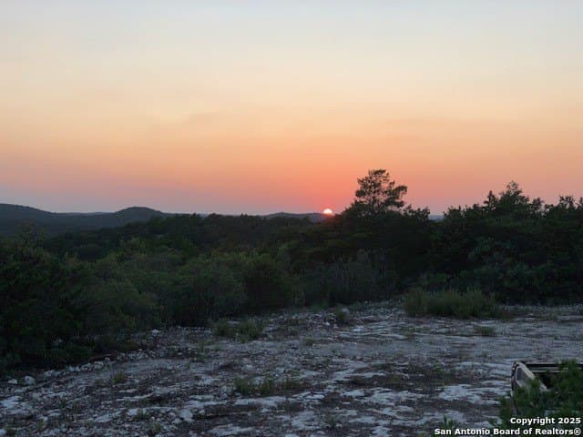 107.05 acres in Edwards County gallery image 3