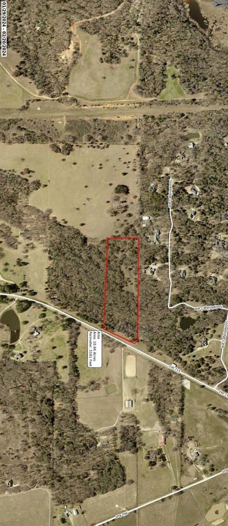 10 acres in Henderson County gallery image 2