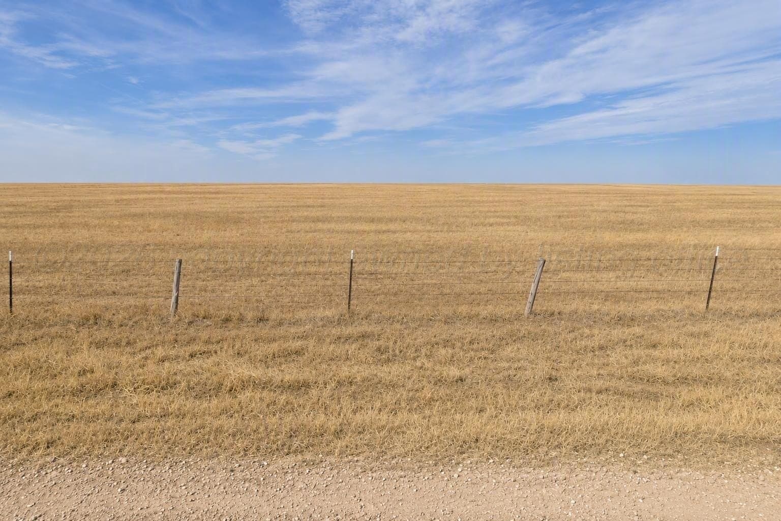 6.89 acres in Roberts County
