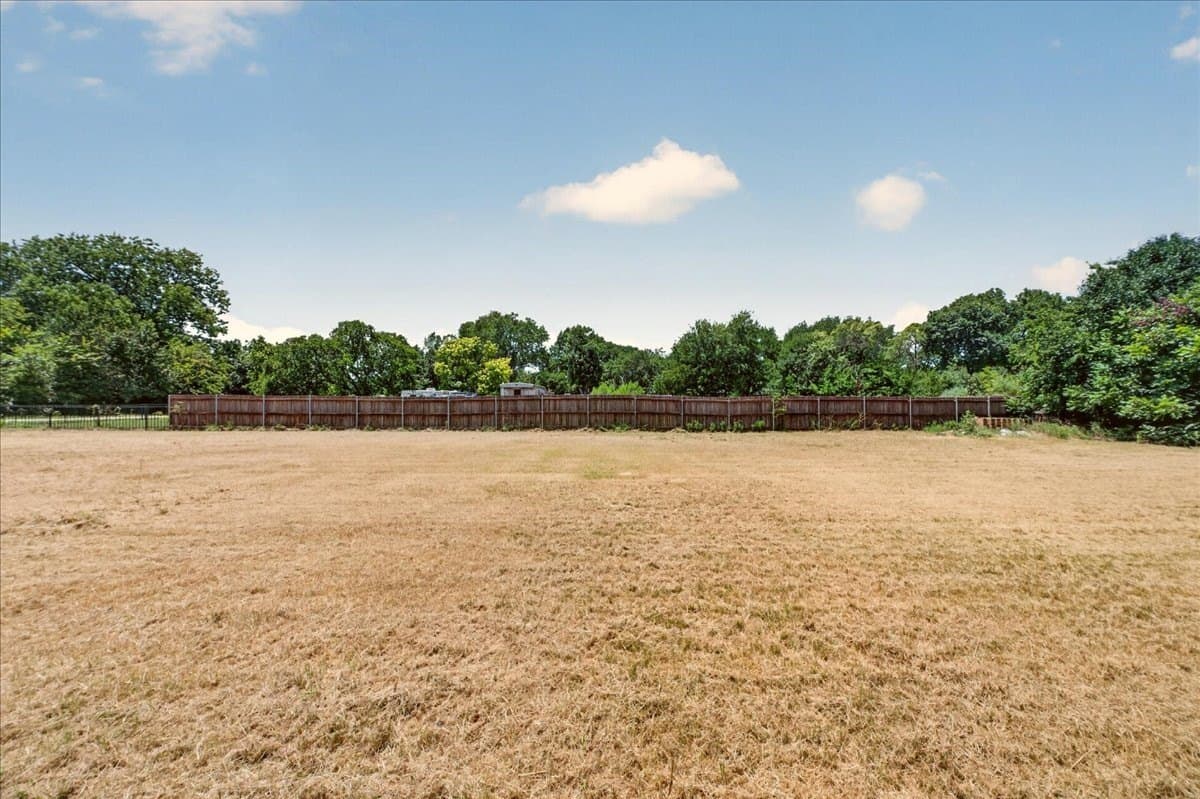 0.42 acres in Dallas County - photo 7