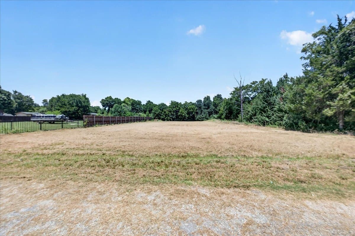0.42 acres in Dallas County - photo 3