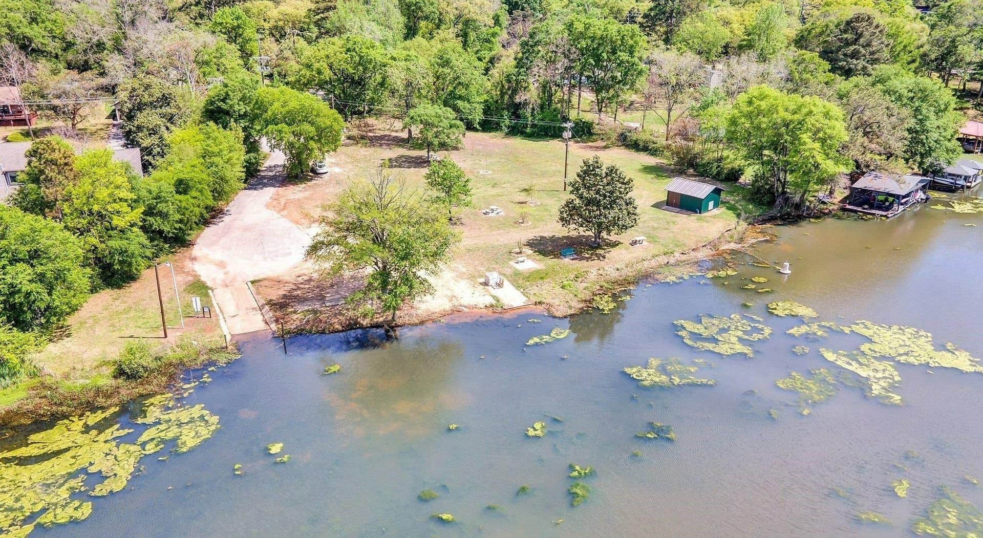 0.4 acres in Smith County - photo 37