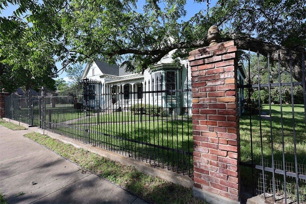 1.3 acres in Fayette County gallery image 2