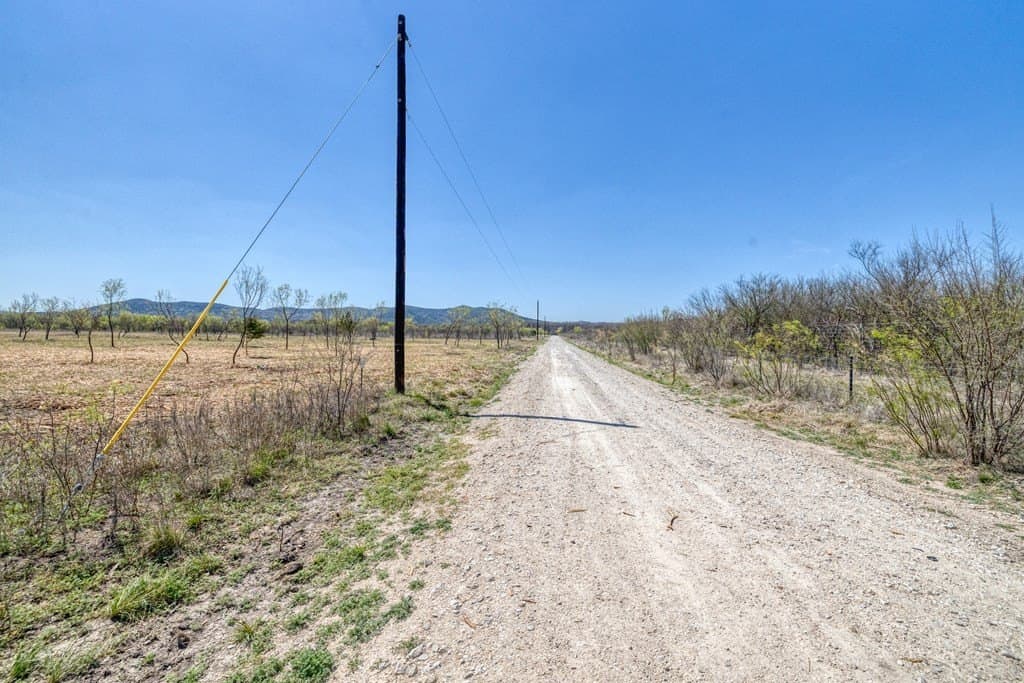 7 acres in Real County - photo 53
