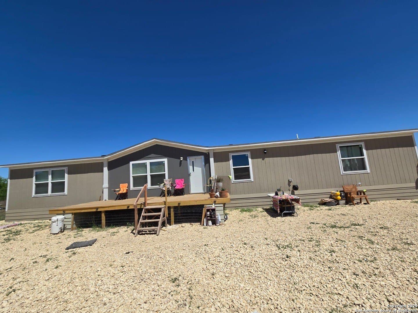 10.31 acres in Zavala County