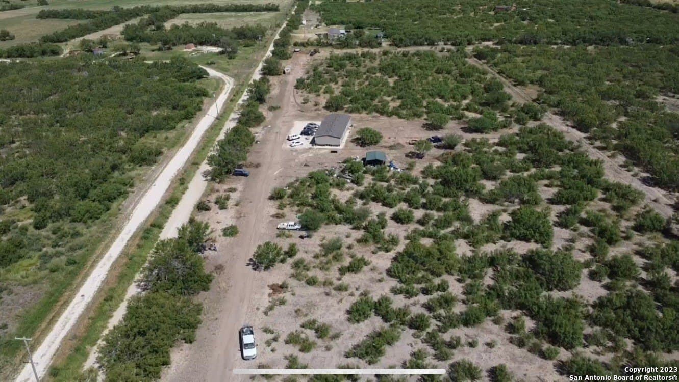 10.31 acres in Zavala County - photo 7