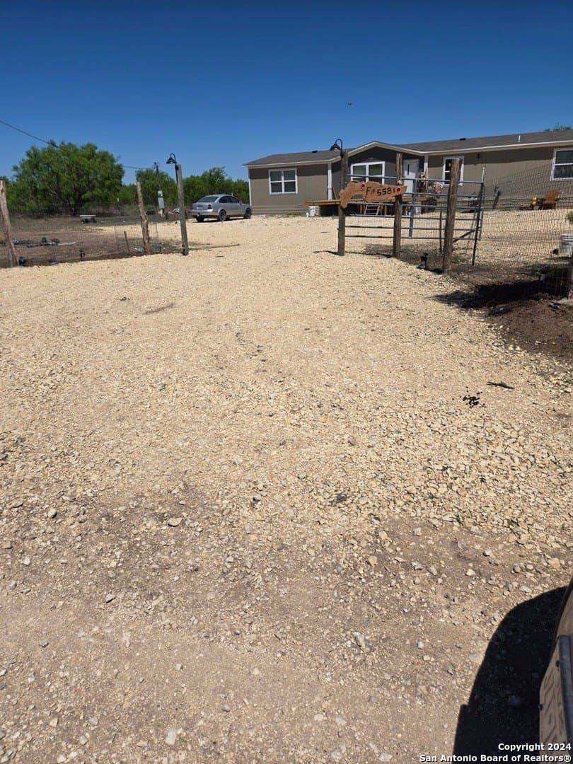 10.31 acres in Zavala County - photo 15