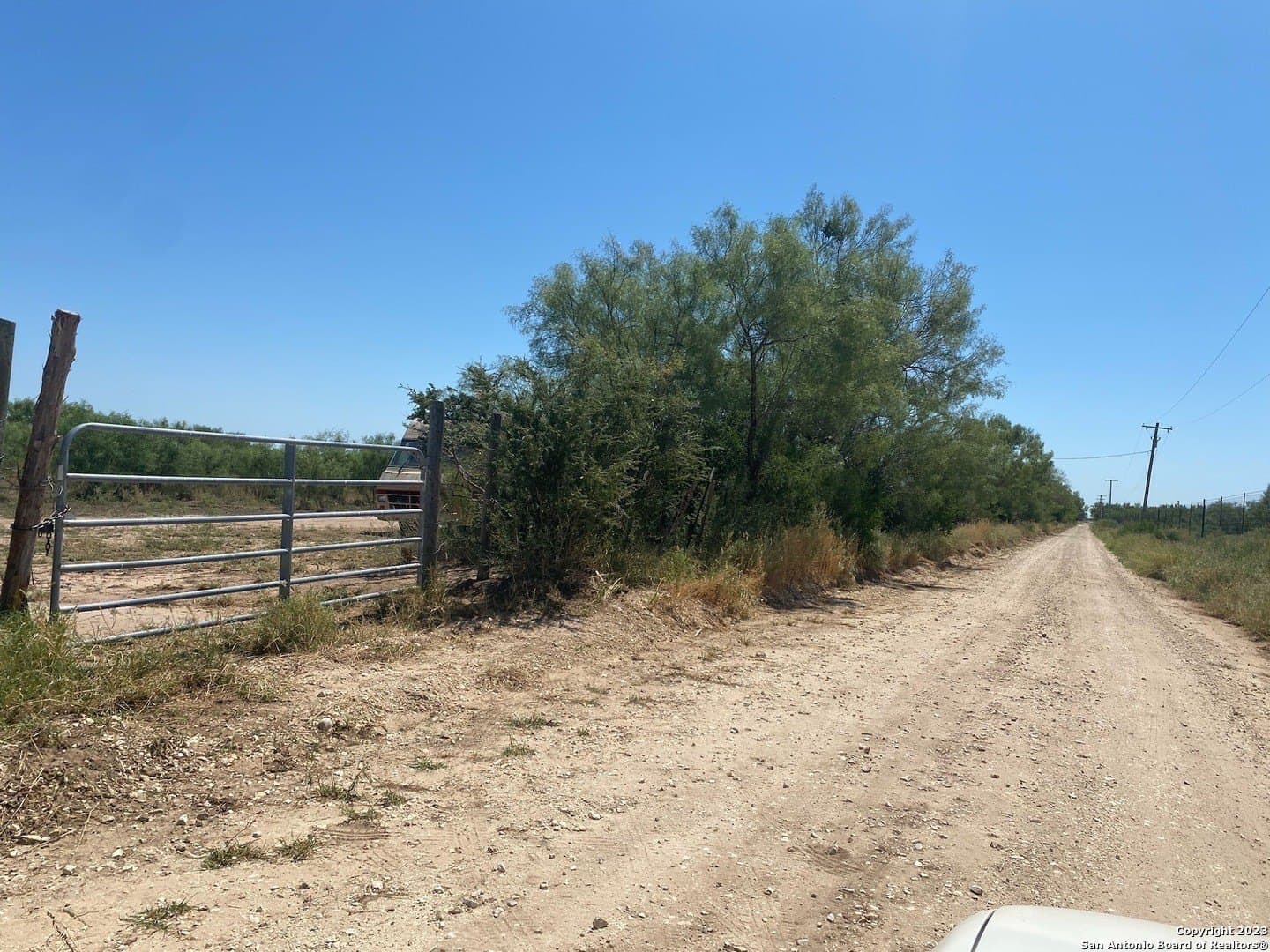10.31 acres in Zavala County - photo 9