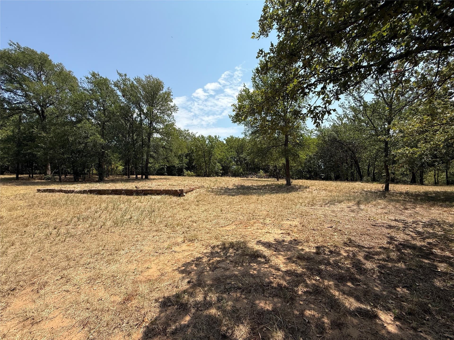 1.14 acres in Tarrant County - photo 3