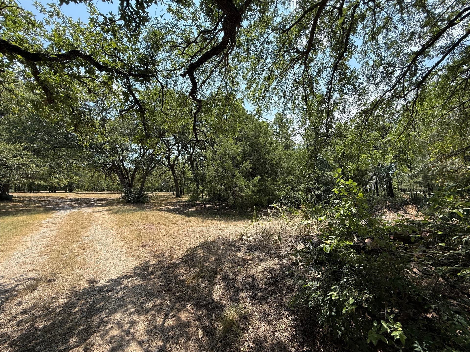 1.14 acres in Tarrant County - photo 29
