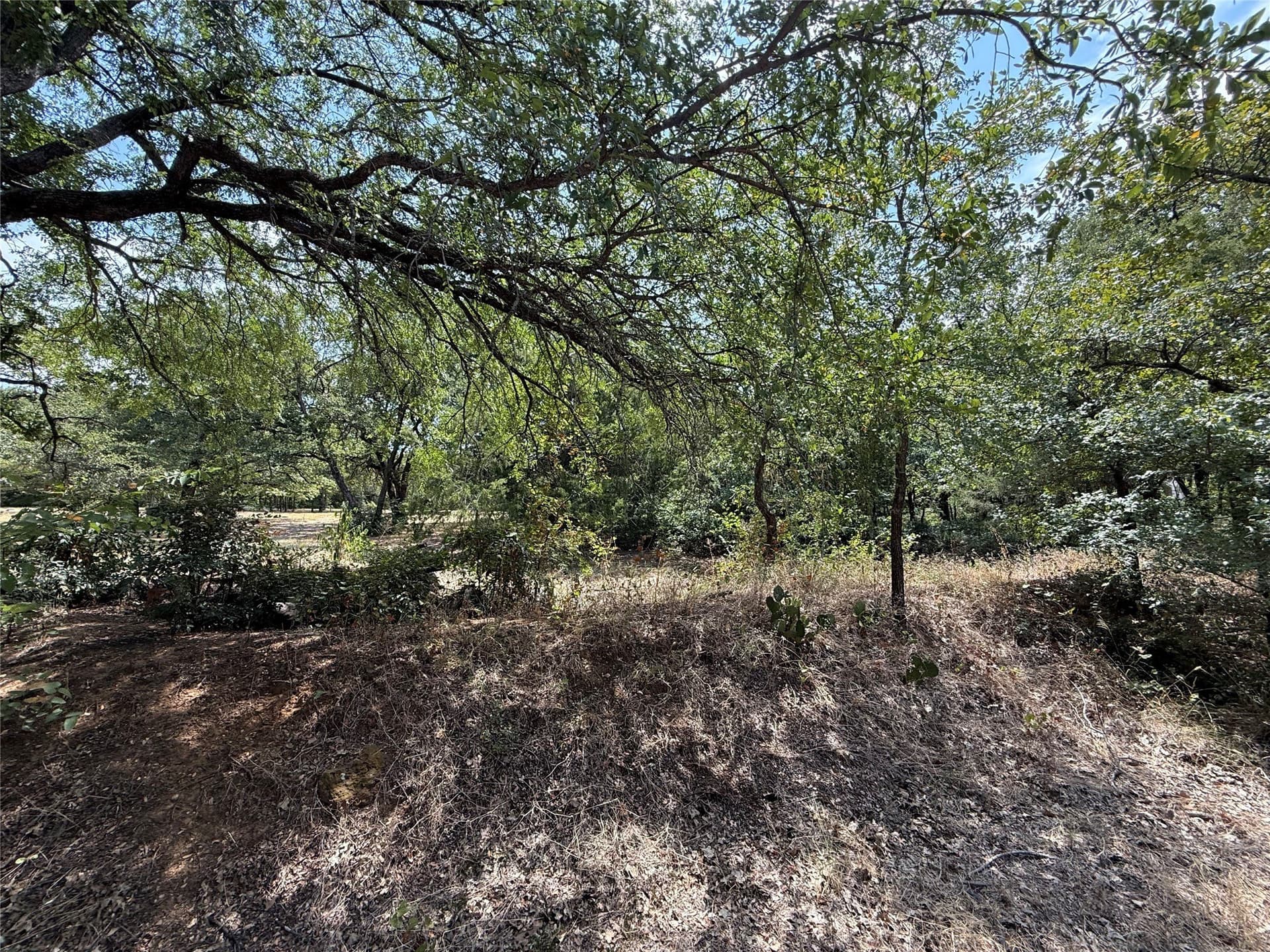 1.14 acres in Tarrant County - photo 30
