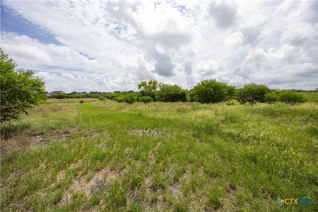 9.72 acres in Bexar County - photo 4
