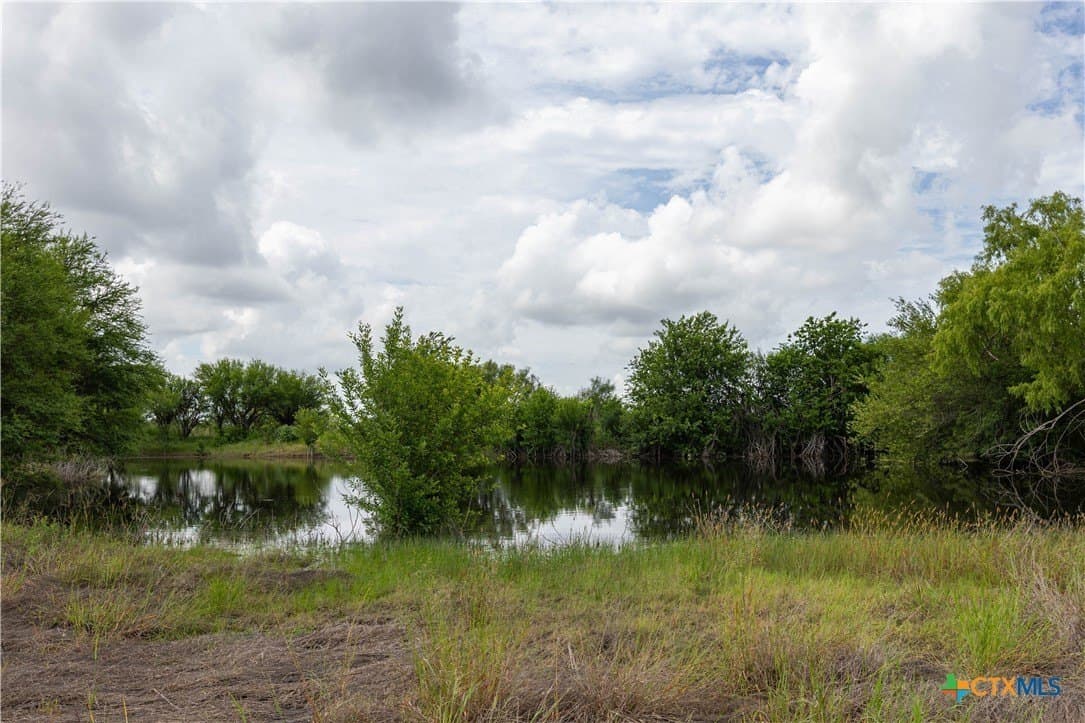 9.72 acres in Bexar County - photo 6