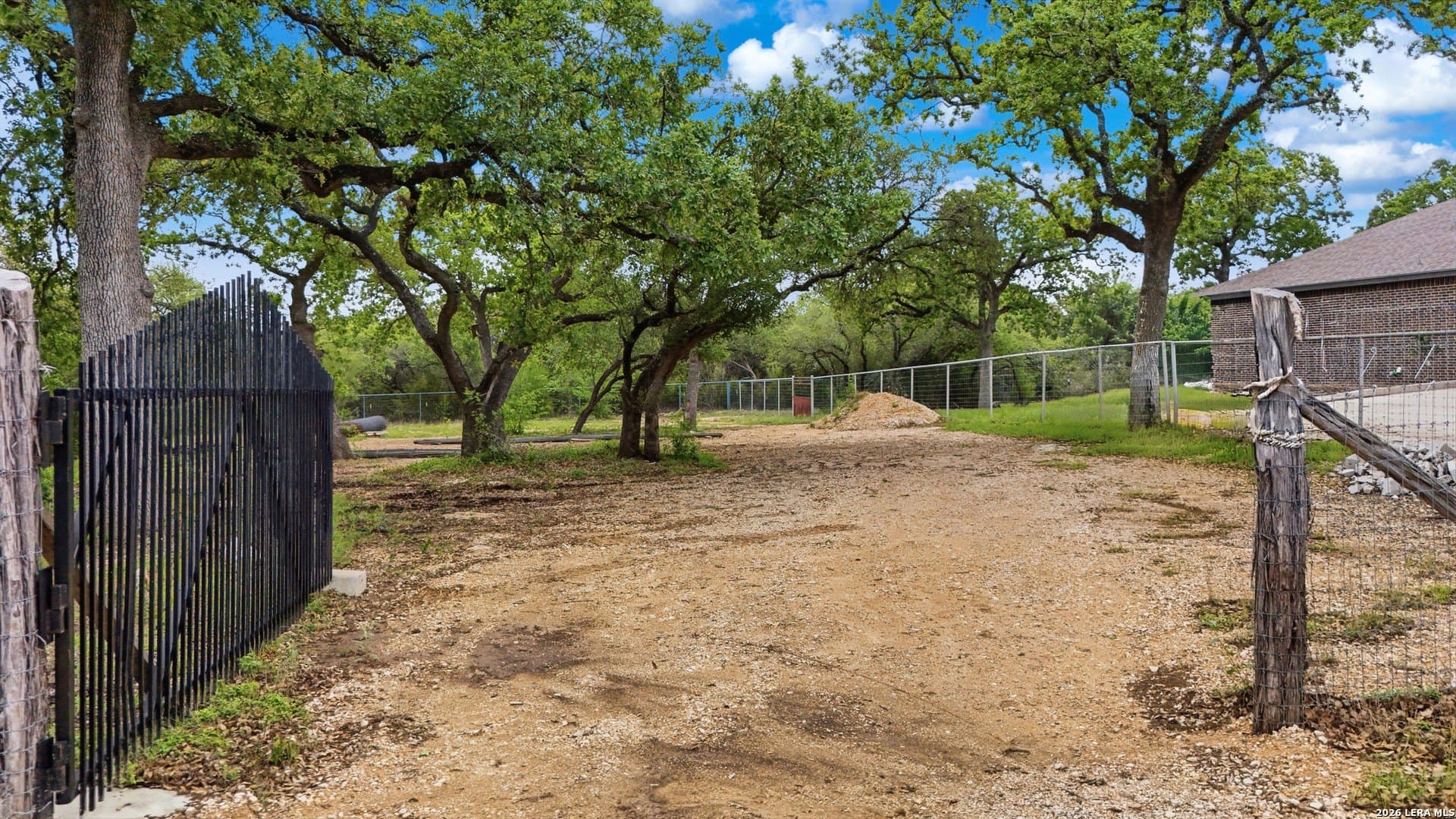 0.41 acres in Bexar County gallery image 2