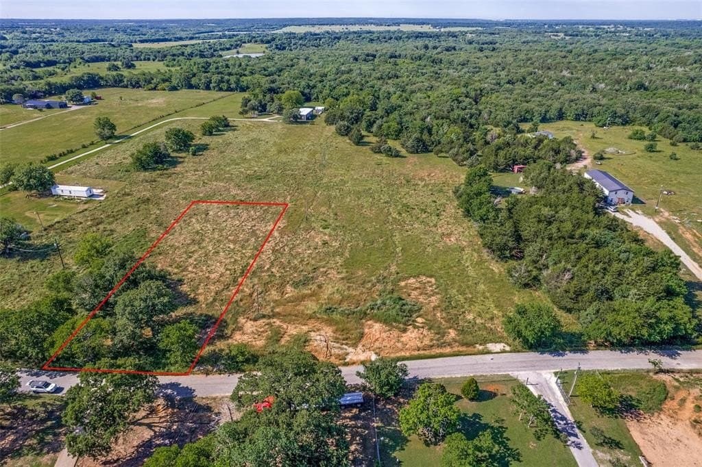 1.02 acres in Grayson County