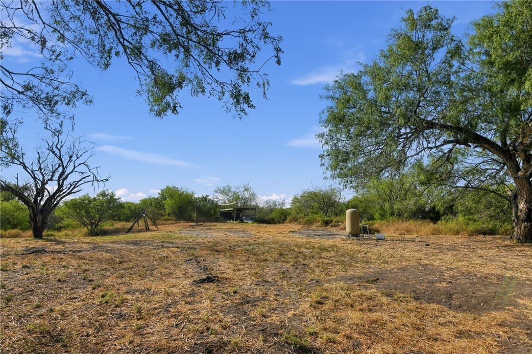 100,000 acres in Nueces County - photo 7