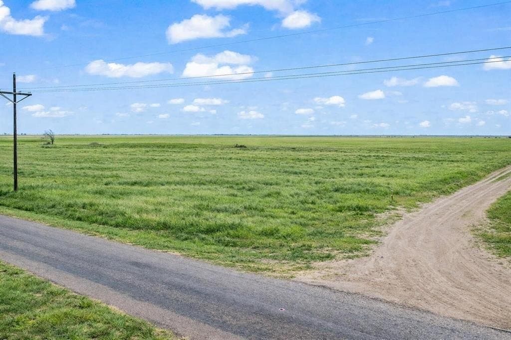 10 acres in Lubbock County gallery image 2