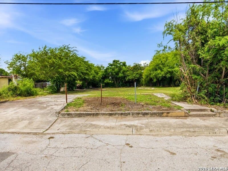 0.13 acres in Bexar County gallery image 2