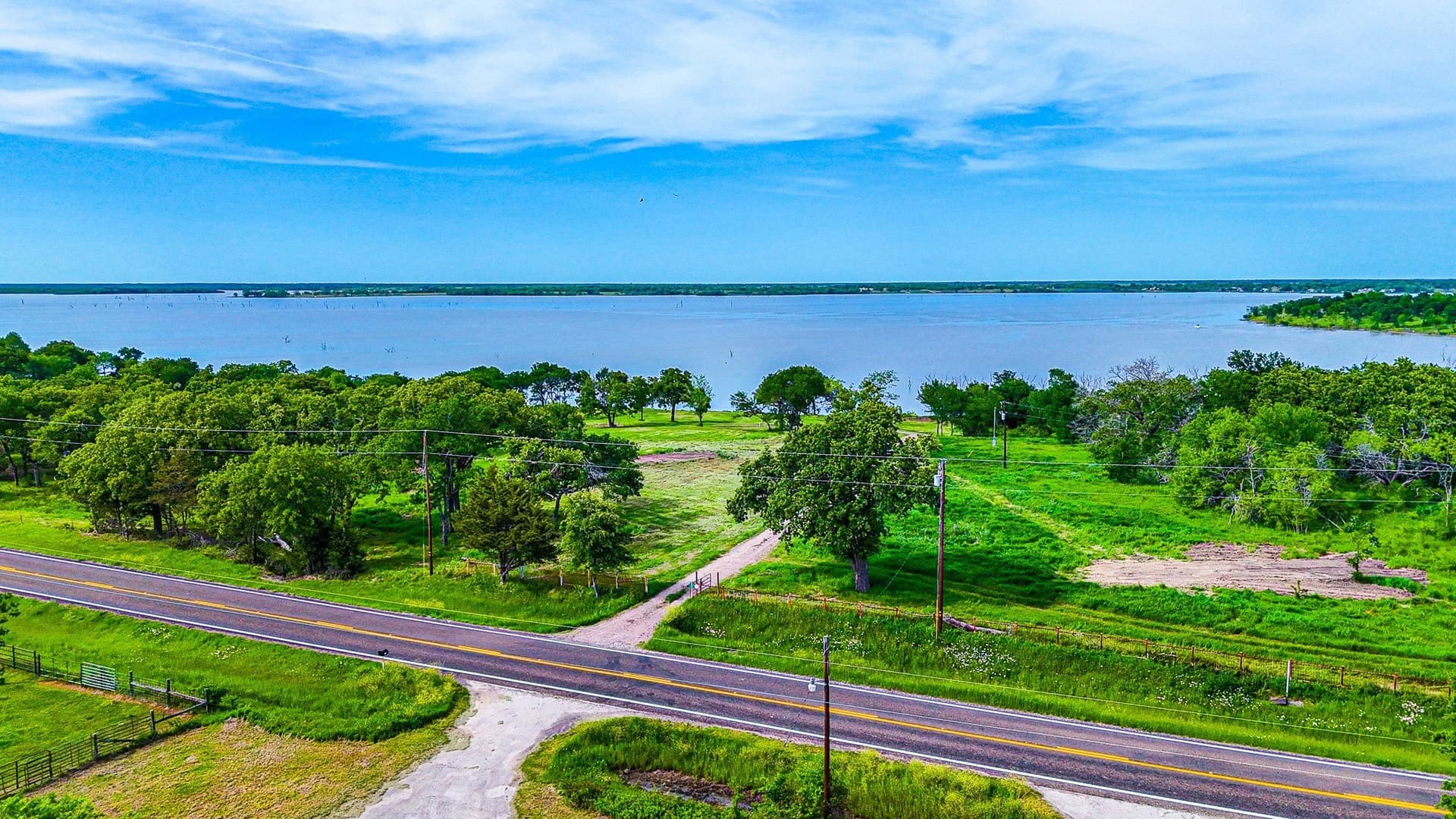 1.01 acres in Navarro County - photo 2