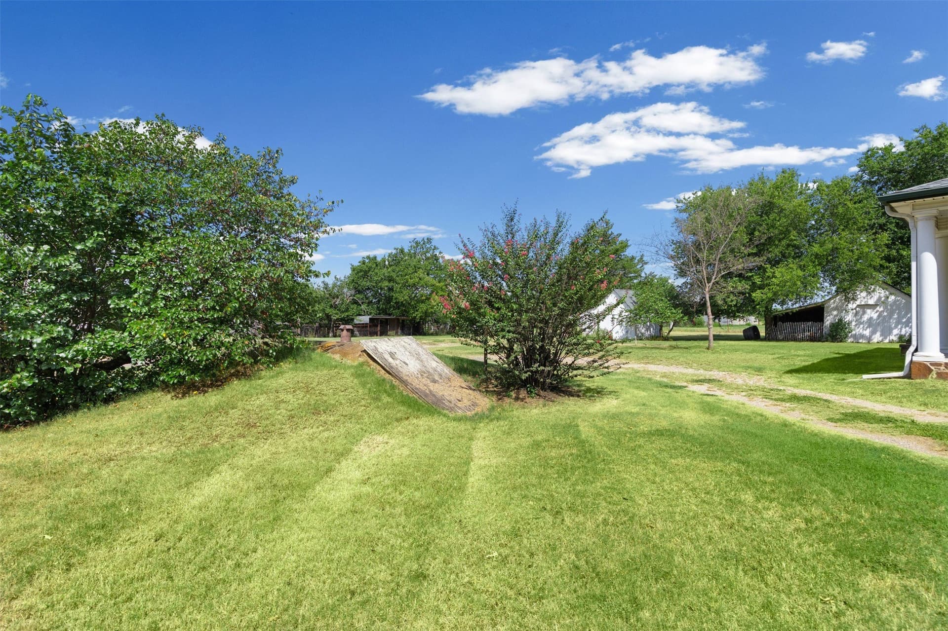 88.89 acres in Ellis County - photo 8