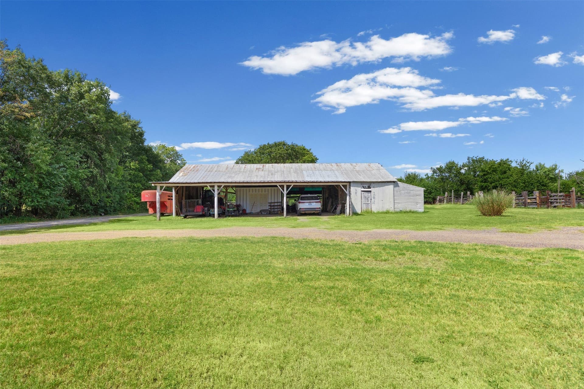 88.89 acres in Ellis County - photo 9