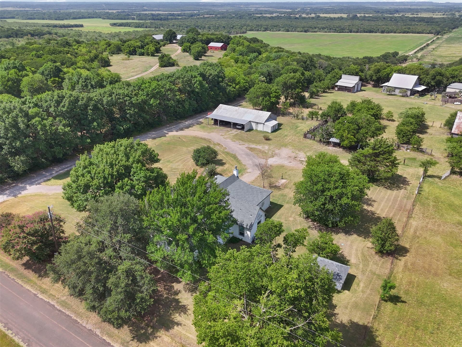 88.89 acres in Ellis County - photo 6