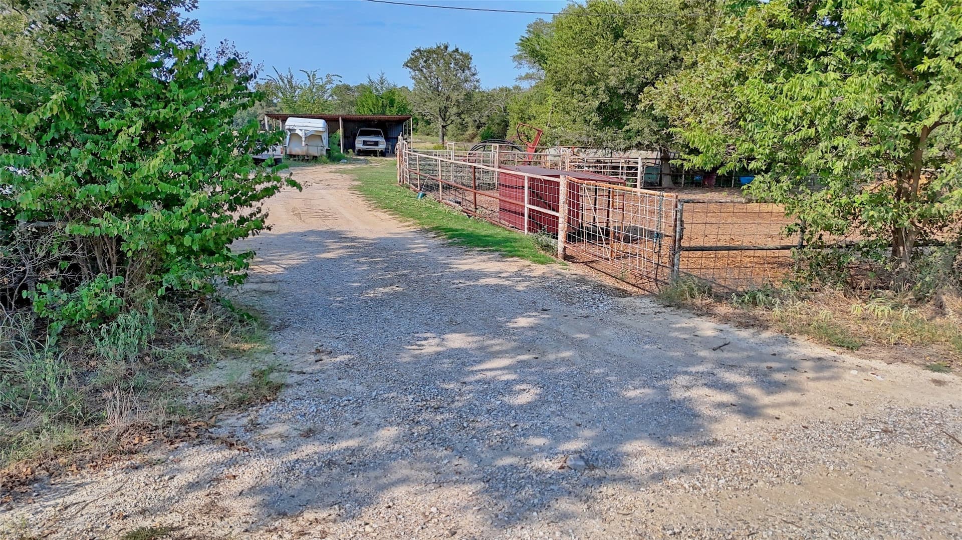 20 acres in Montague County - photo 6