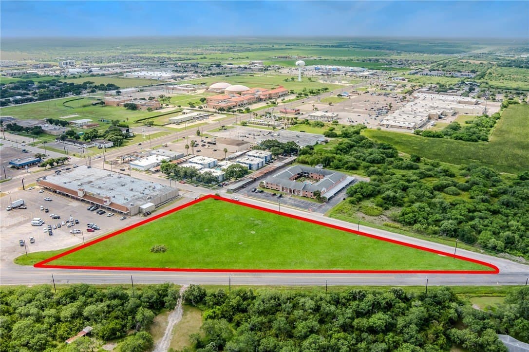 2.38 acres in Kleberg County - photo 9