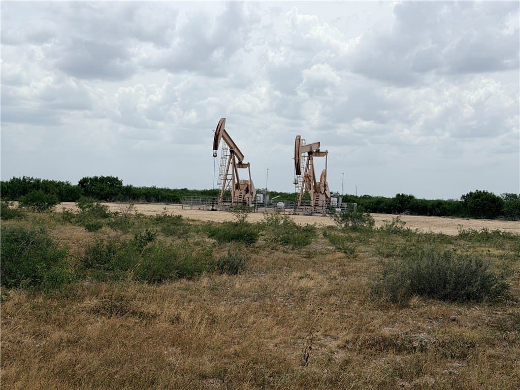 700 acres in McMullen County - photo 37