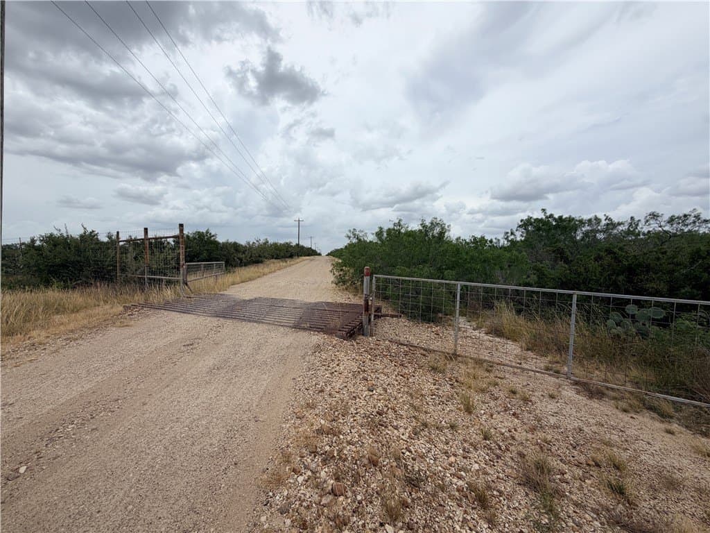 700 acres in McMullen County - photo 36