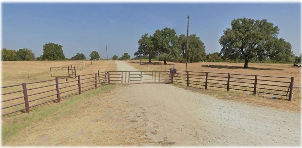 139.64 acres in Falls County - photo 4