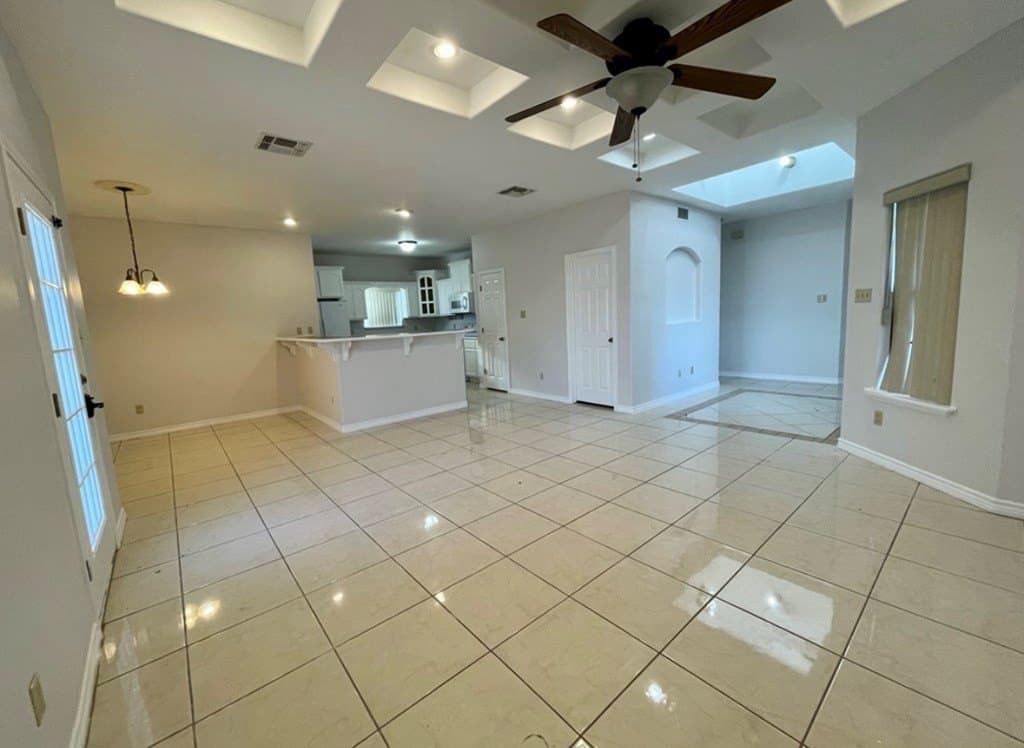 8,533 acres in Maverick County gallery image 3