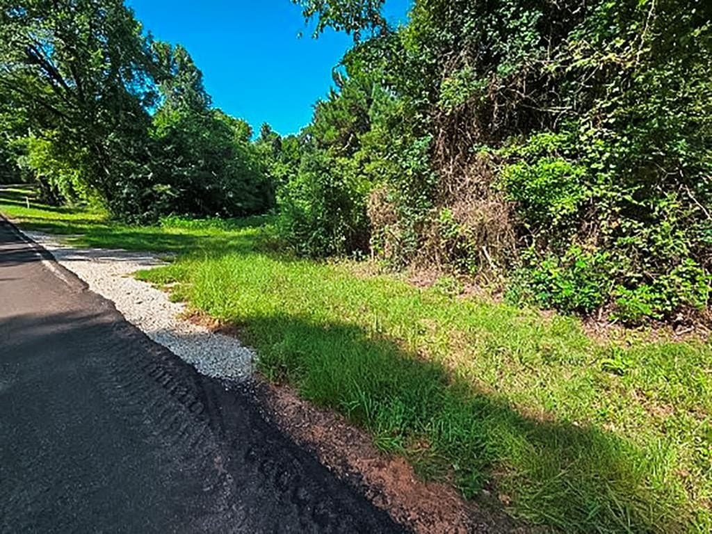 13.6 acres in ANDERSON County - photo 20