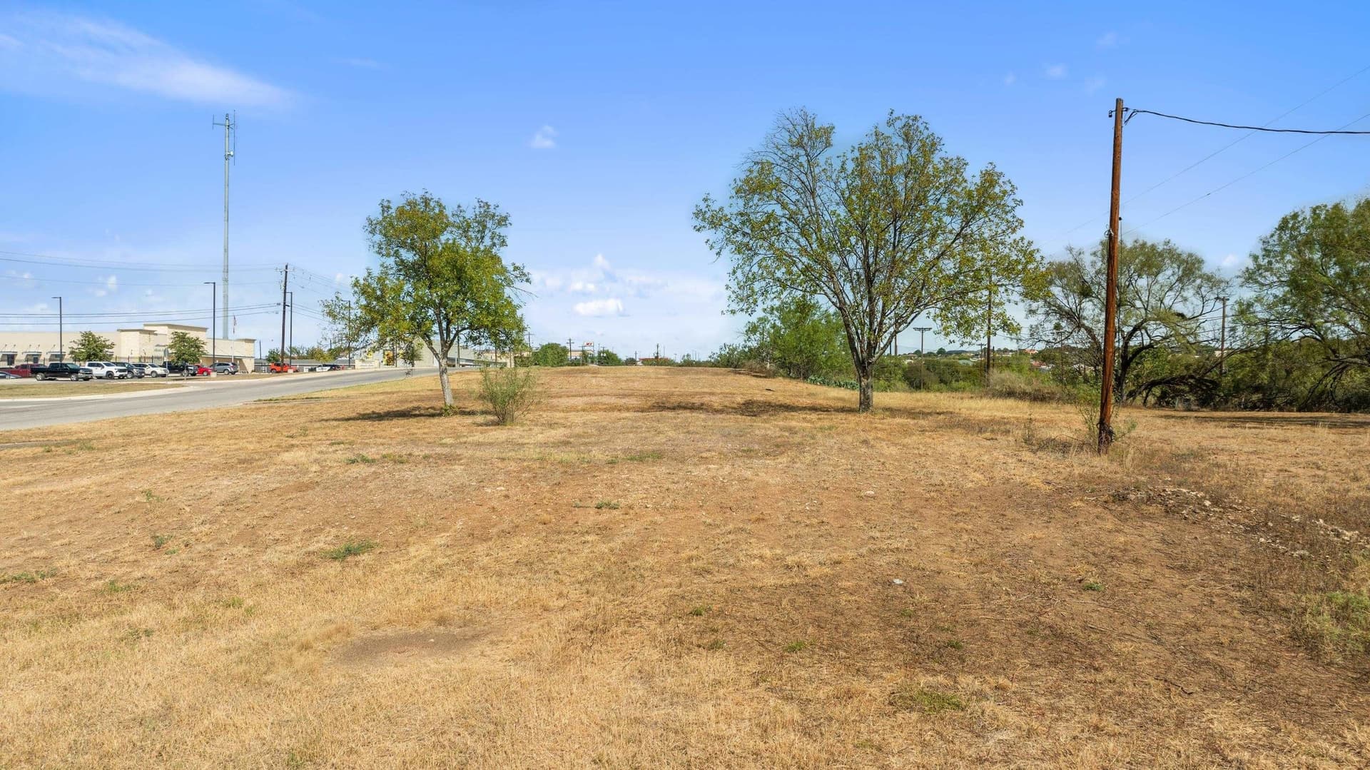 0.87 acres in Burnet County gallery image 4