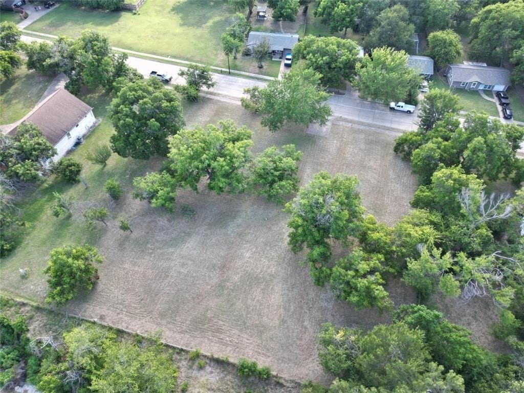 1.3 acres in Tarrant County
