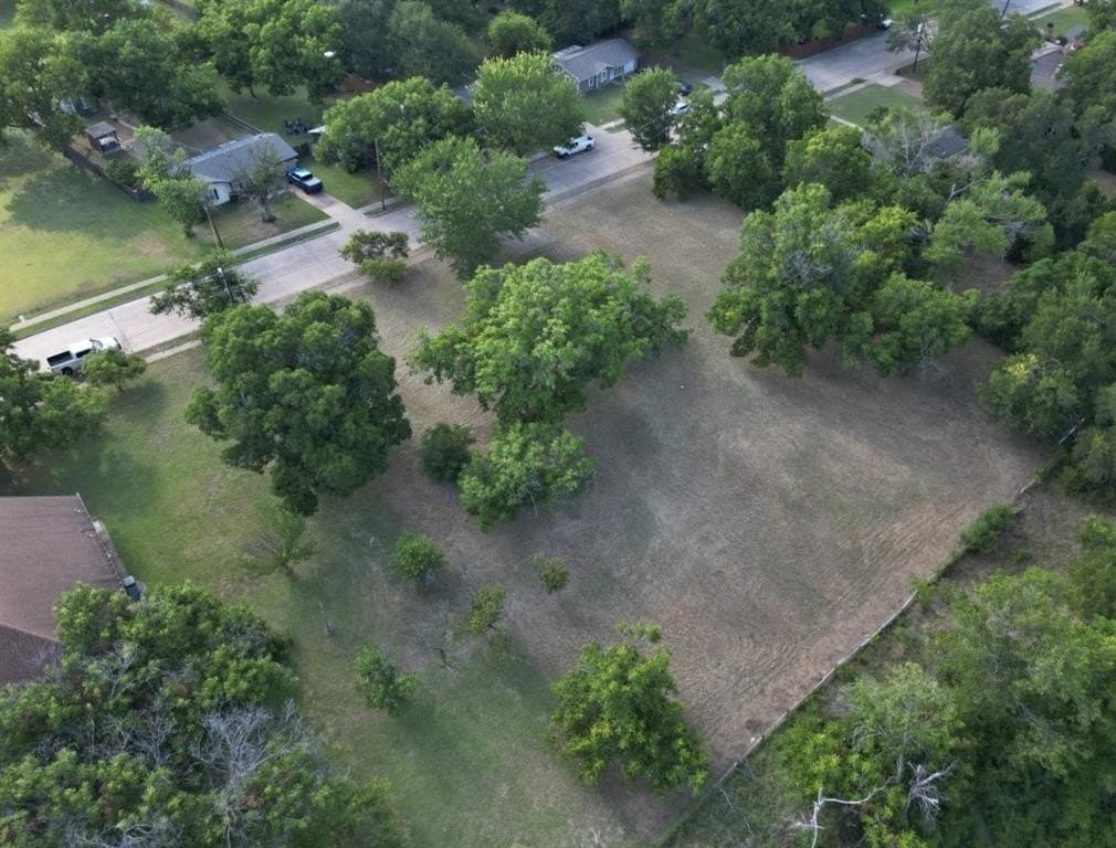 1.3 acres in Tarrant County gallery image 2