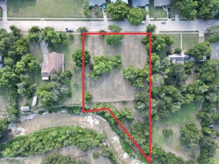 1.3 acres in Tarrant County gallery image 3