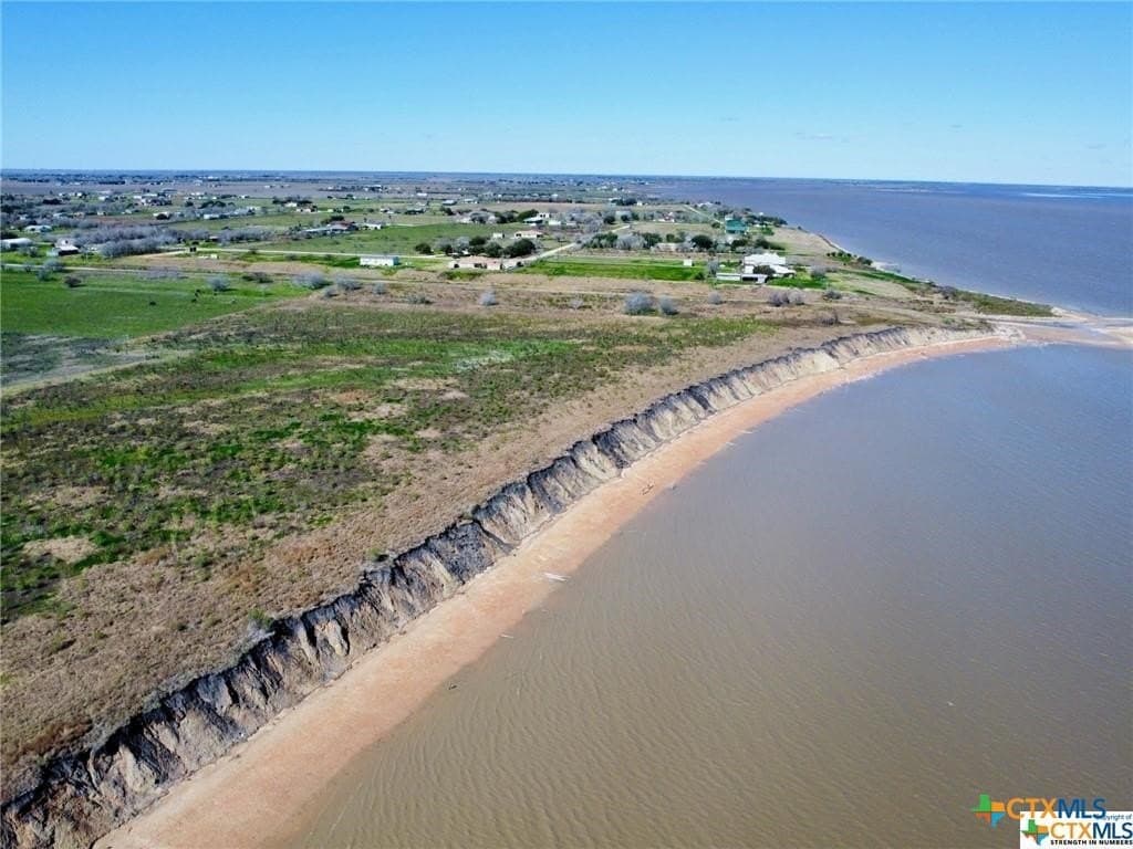 16.95 acres in Calhoun County gallery image 2