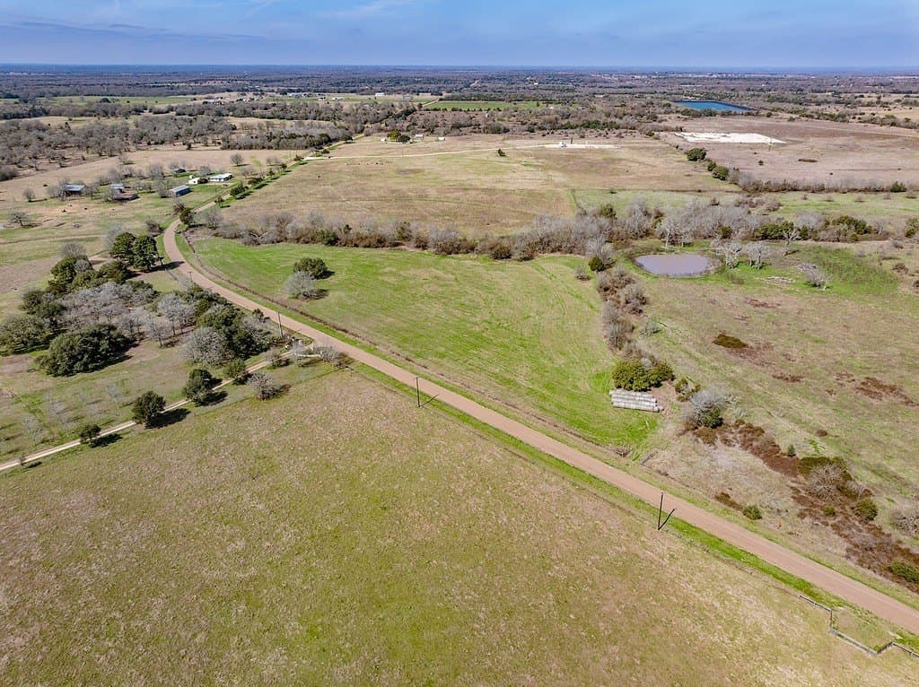 4.03 acres in Fayette County gallery image 2