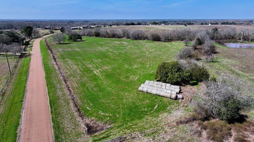 4.03 acres in Fayette County gallery image 3