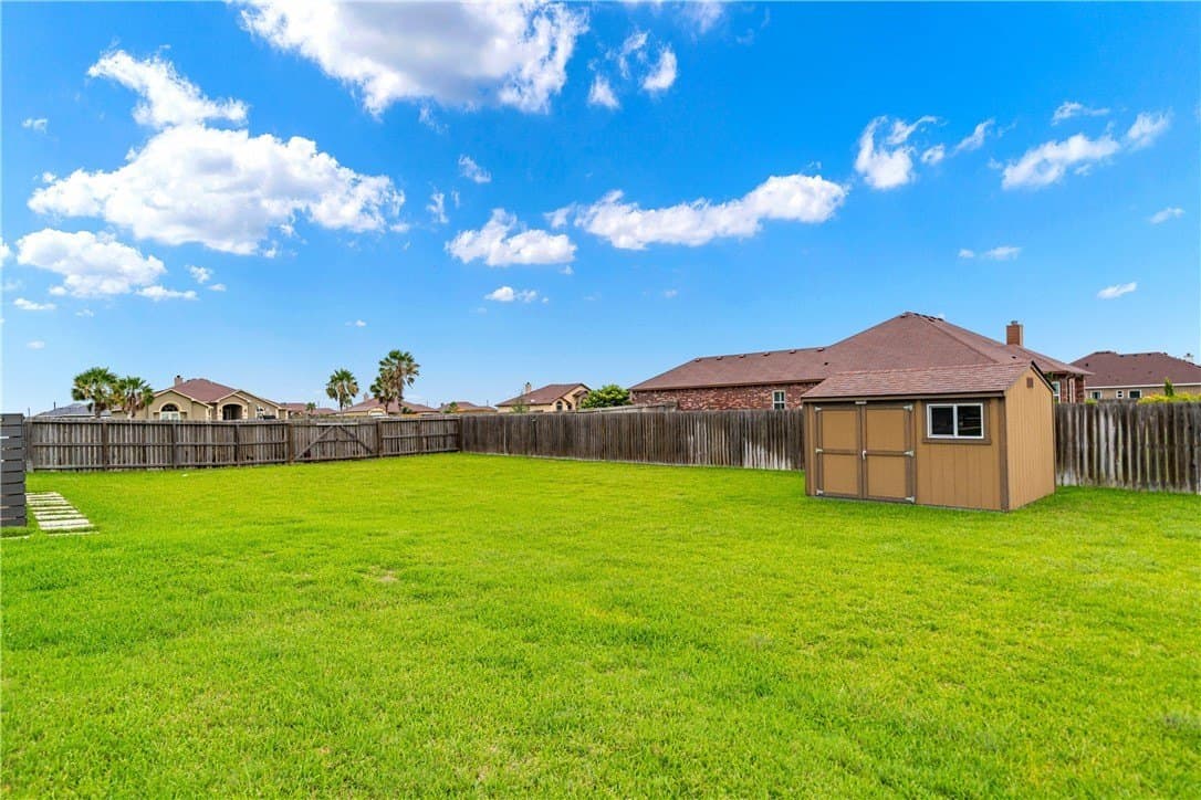 43,630 acres in Nueces County - photo 37