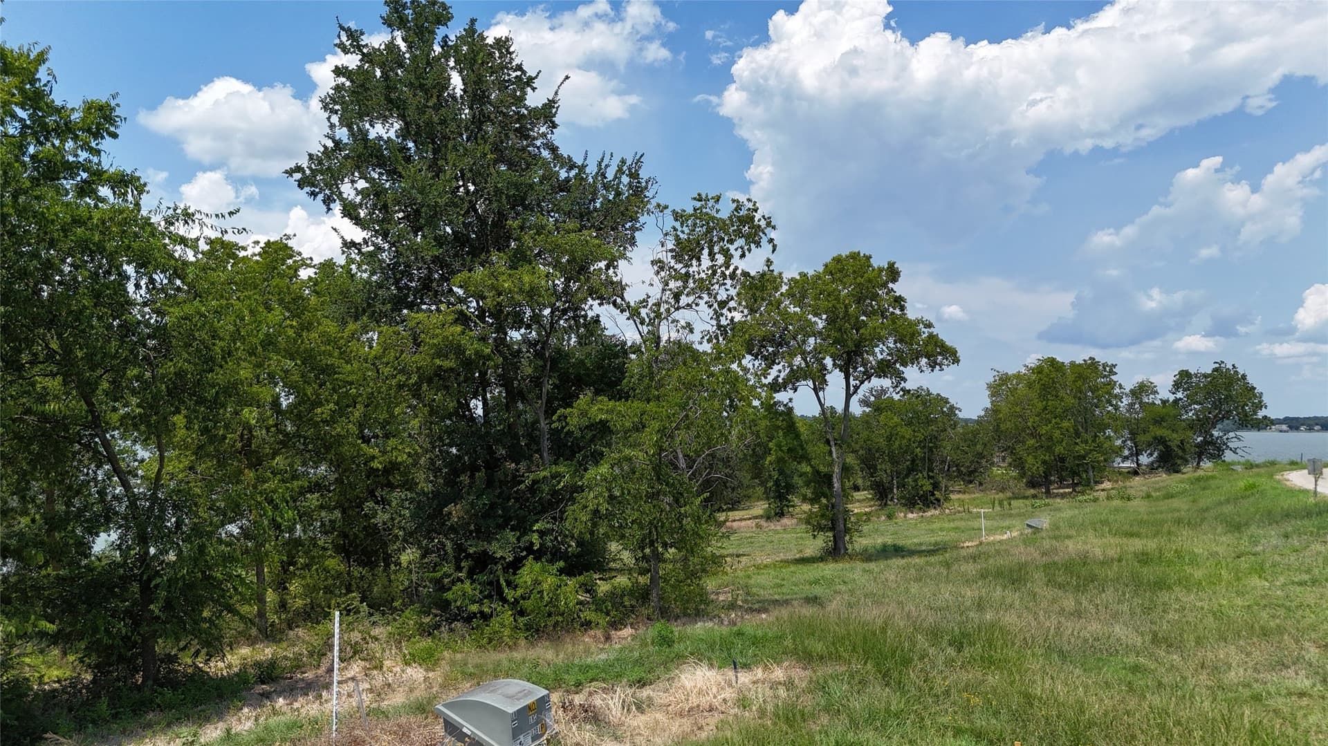 1.01 acres in Navarro County - photo 18