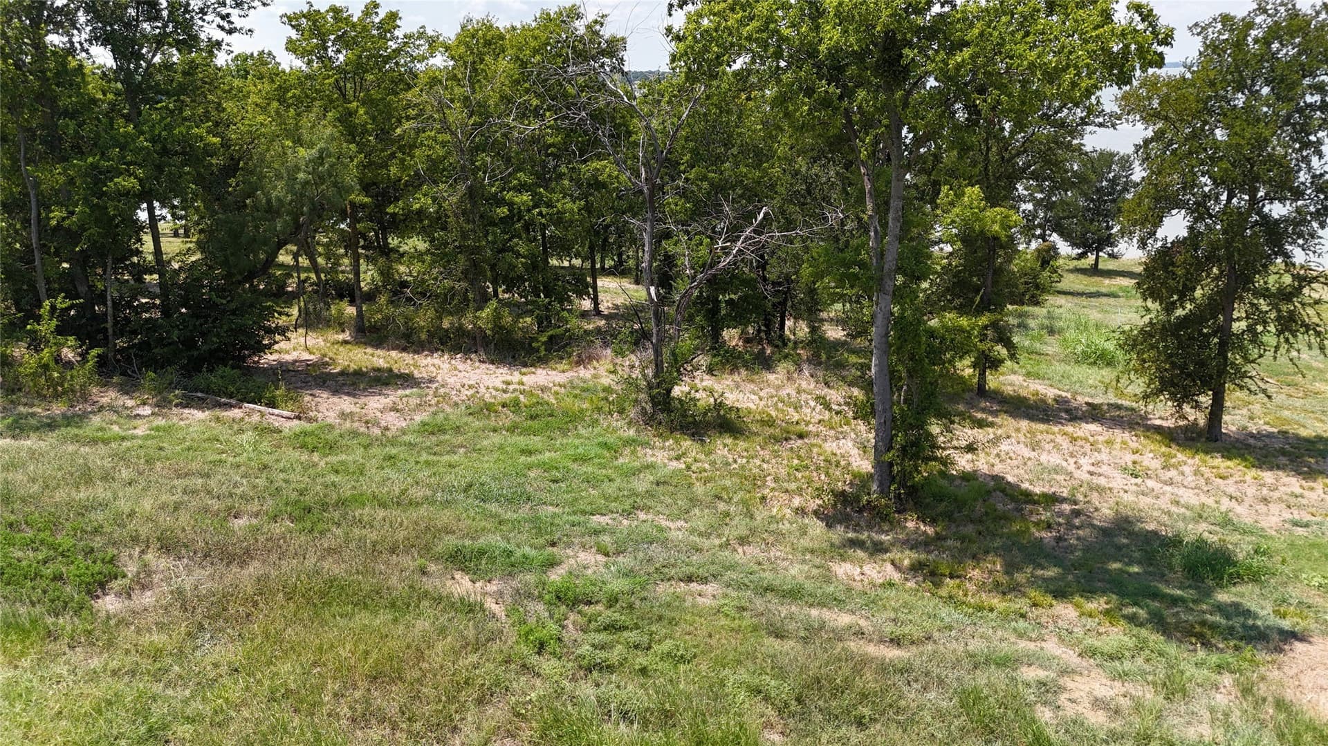 1.01 acres in Navarro County - photo 32