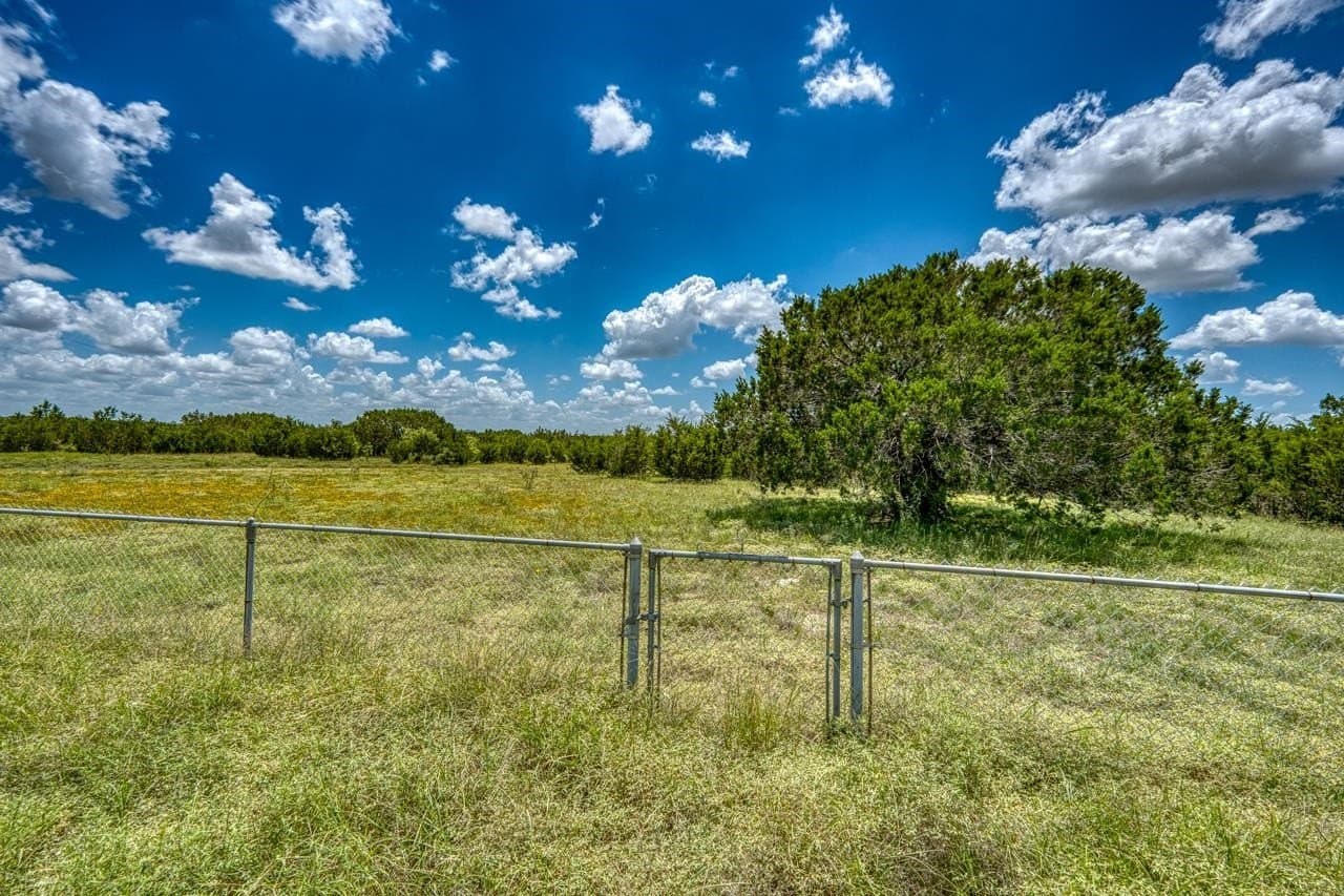 189 acres in Burnet County gallery image 4