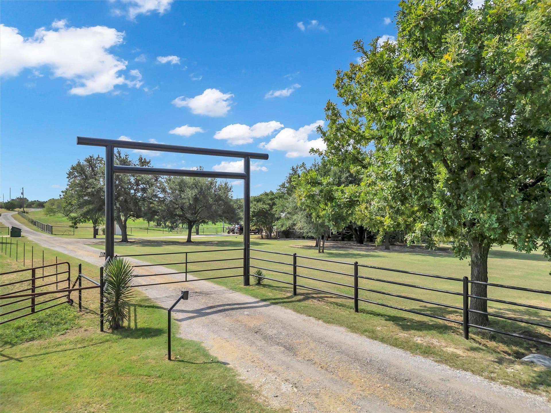 42.07 acres in Hood County - photo 5