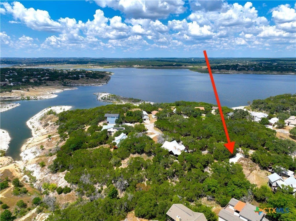0.91 acres in Comal County